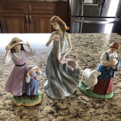 Beautiful Set Of Three Porcelains Dolls Home Interior 