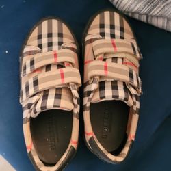 Big Kids Burberry Shoes Size 13