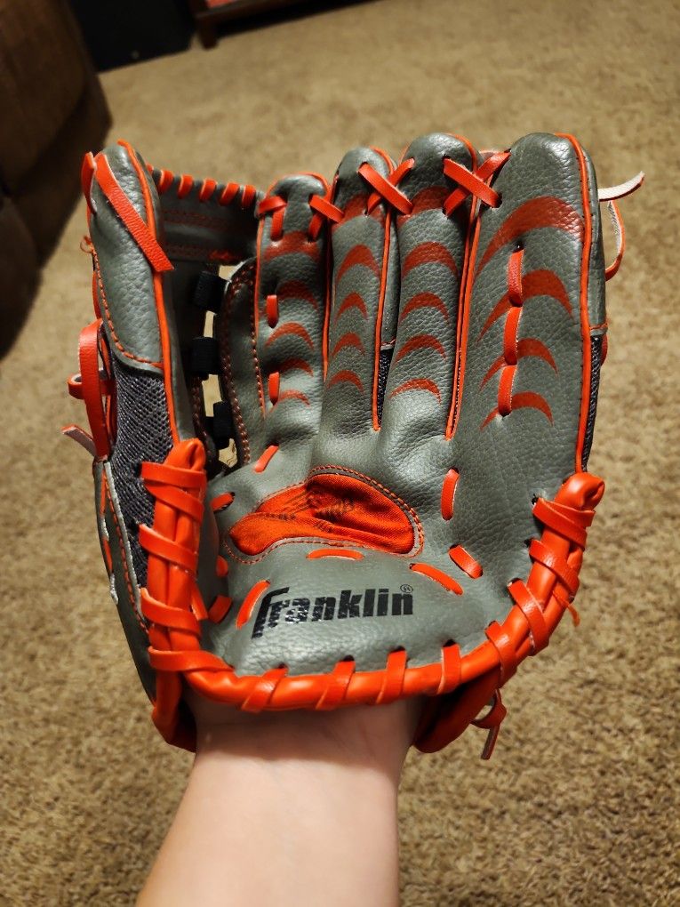 Franklin Baseball Glove