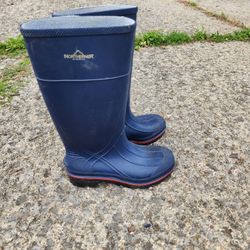 Rain/snow Boots Women Size 9 I Believe 