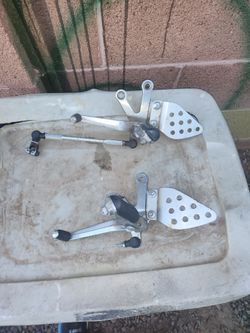 Zx9r kawasaki rear sets