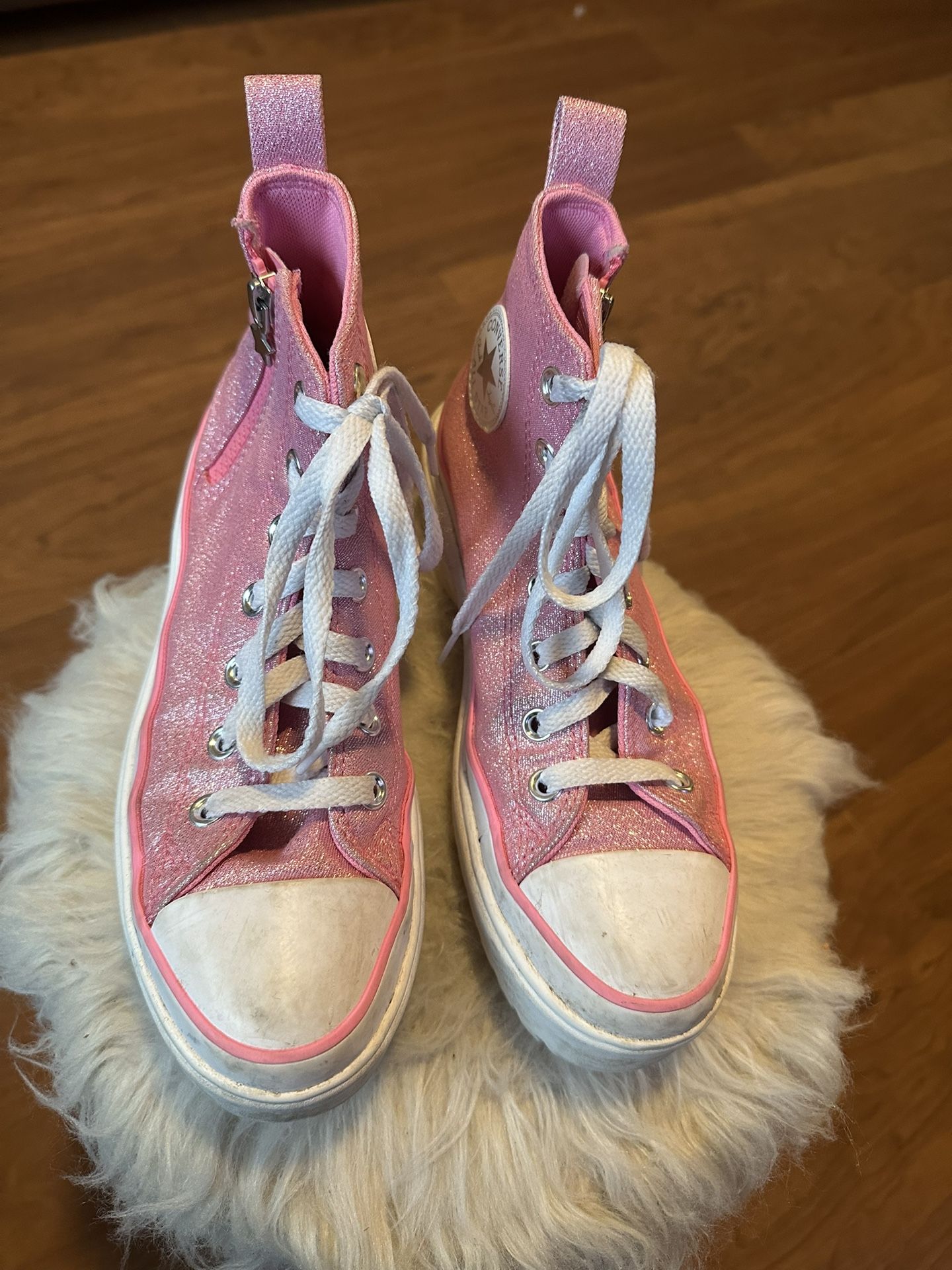 Size 4 Pink Zipper Converse High tops $25