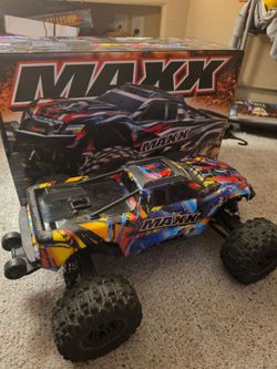 Traxxas Maxx RC Monster Truck