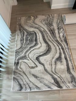 Modern Gray & Cream Area Rug with Gold Accents