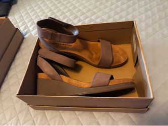 Toffee lucky brand wedge sandals size 9 1/2