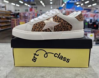 Art & Class 
Kaitlyn SNEAKERS 
Blakely SNEAKERS