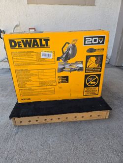 Dewalt cordless miter saw with battery and charger