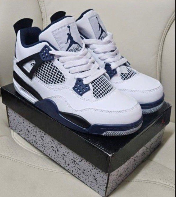 Jordan 4 RETRO ( R )