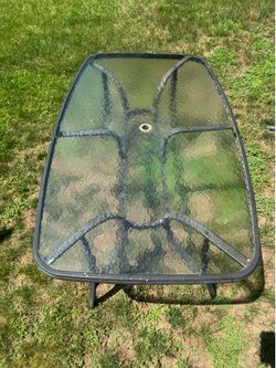 Glass Table Patio Set - 6 adjustable chairs