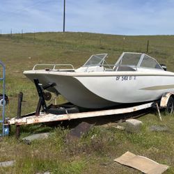 Glaspar With Mercury Outboard And Trailer 