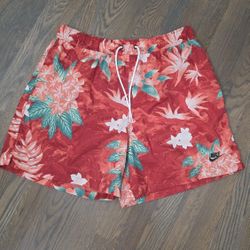 Nike Woven Club Shorts  - Large 