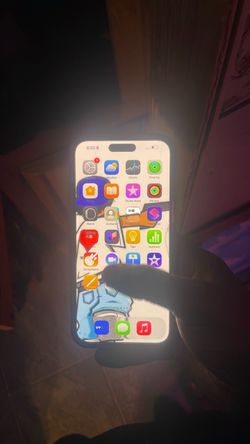 iPhone 15 Pro Max 200+ gigabyte