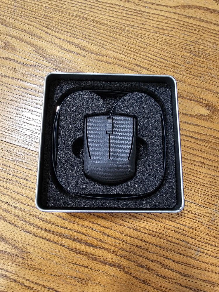 Zaunkoenig M3K Mouse. World's Lightest Lowest Latency Mouse