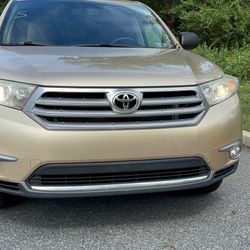 2011 Toyota Highlander SE , Clean Title,Great Condition 