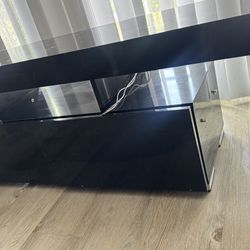 Mesa auxiliar de TV