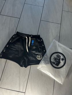 (NEW) HELLSTAR Shorts Size M