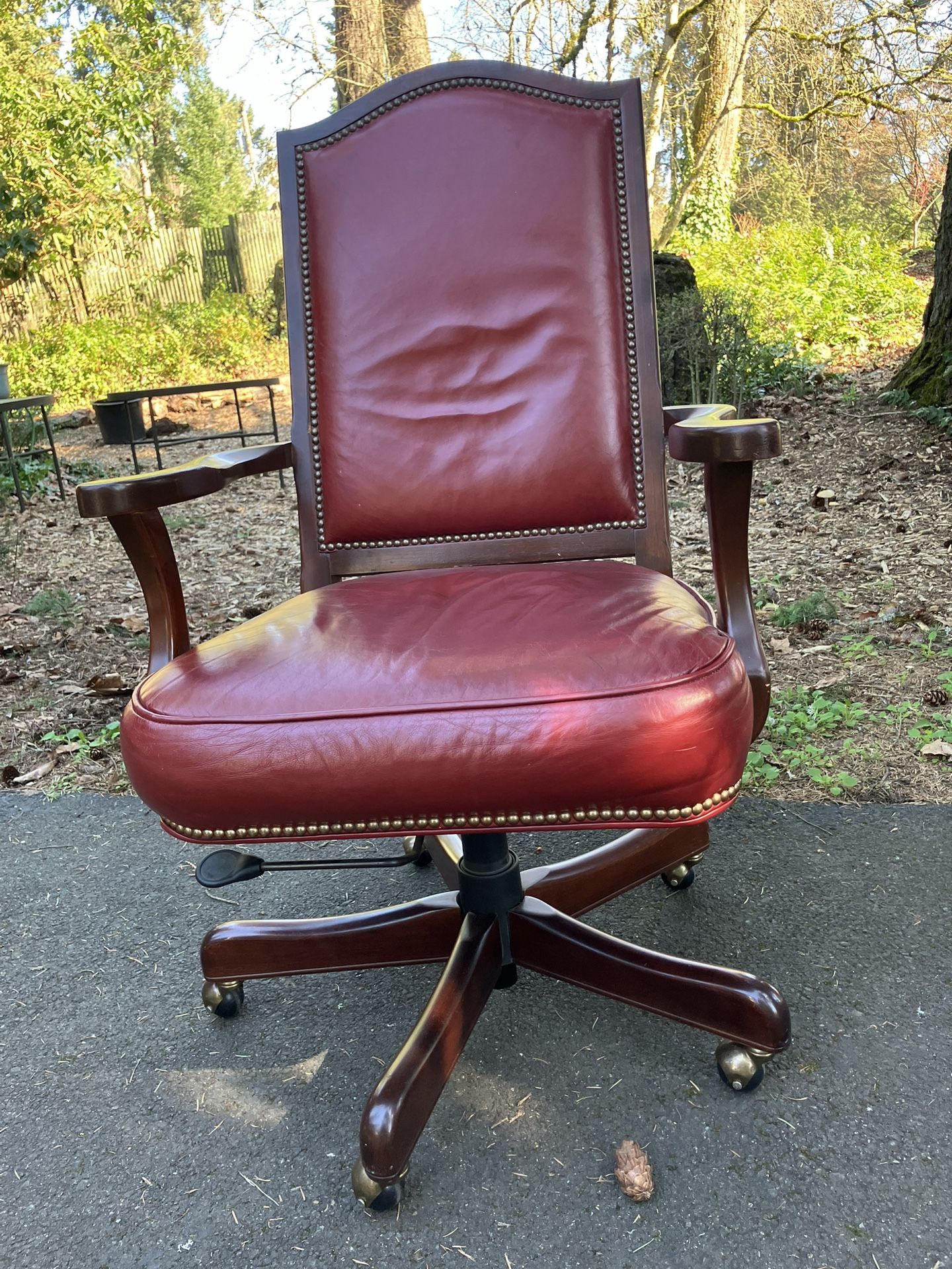 Gentleman’s Bankers Chair- Leather