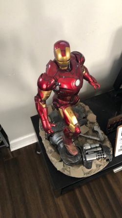 Iron Man Large Collectible Statue Figure
