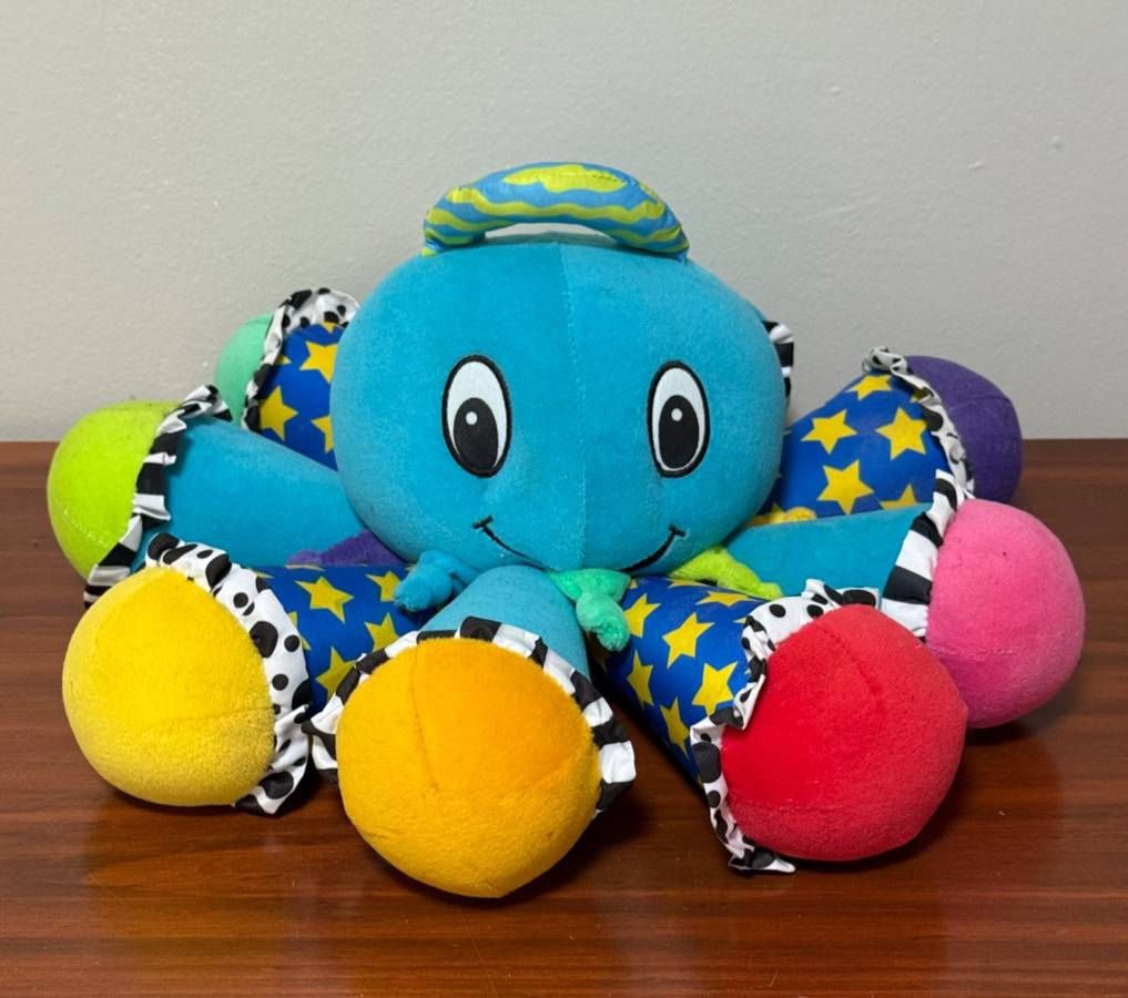 Lamaze Octopus Squeeze Baby Infant Toddler Musical Sensory Development Toy