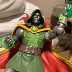 loose marvel legends emperor doom