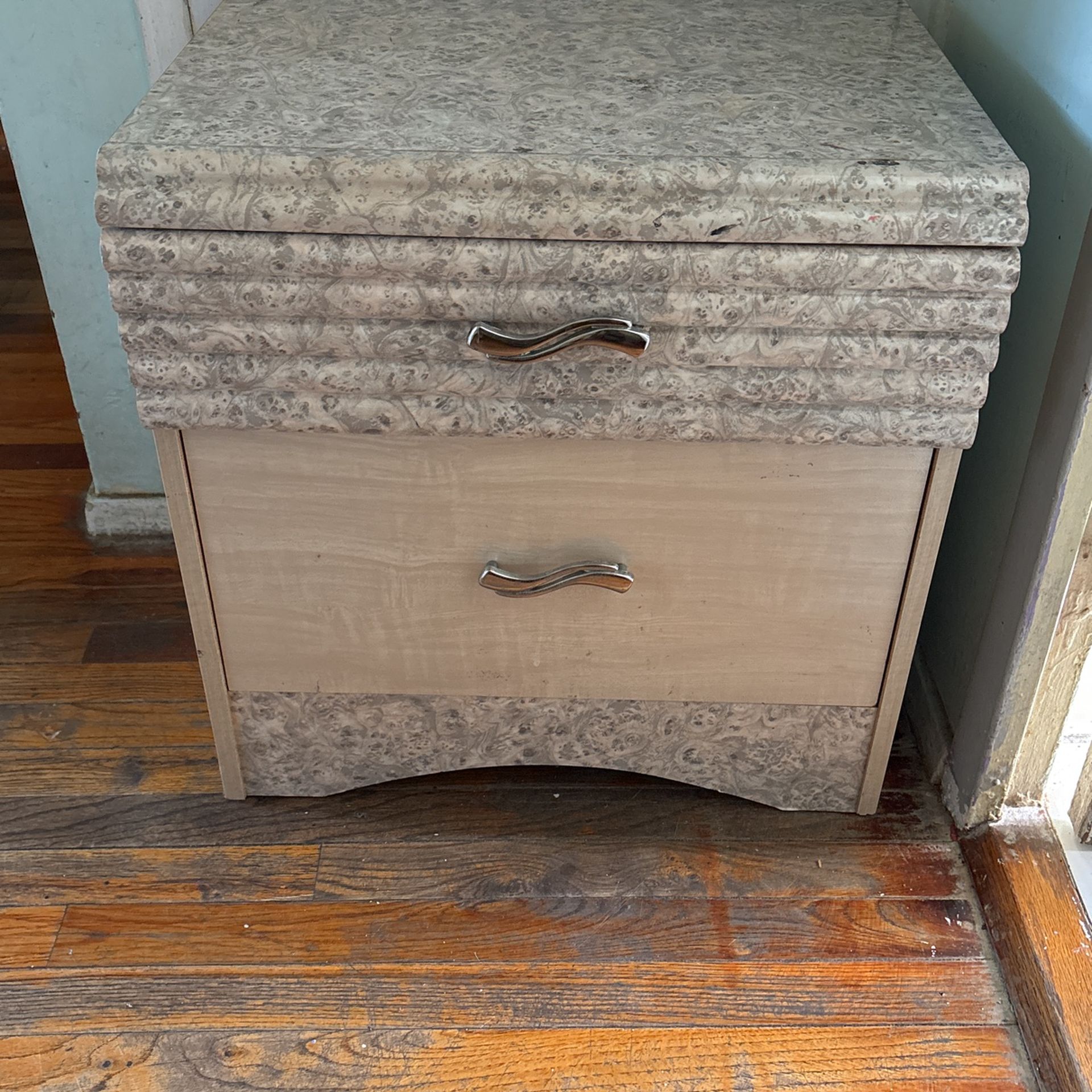 Small Dresser/ Bedside Table