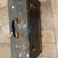 Old Craftsmen Toolbox With Old Tools Included 