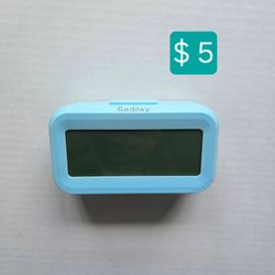 Gadilay Alarm Clock Snooze Light - Used