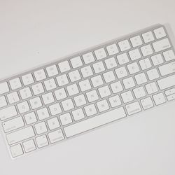 Apple Magic Keyboard 2(rechargeable)
