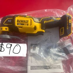 Brand New Dewalt  20v   XR Multitool With Blade     Belt Clip    Brushless   tool only