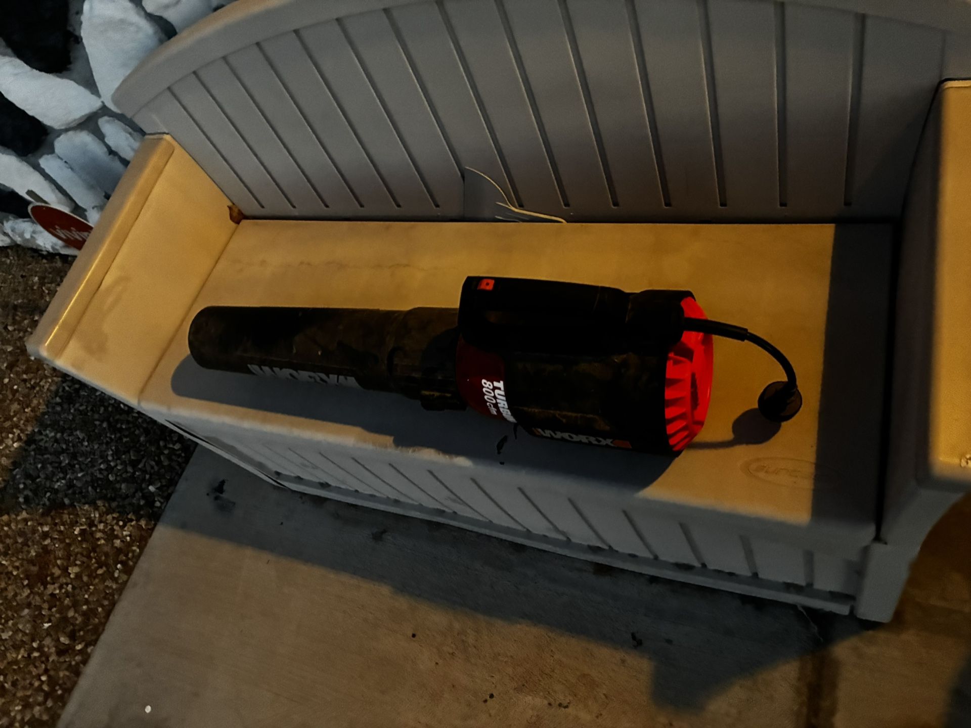 Leaf Blower