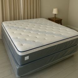 King Size Mattress 14 Inches Thick Pillow Top Also Available in Twin, Full, Queen. Same Day Delivery 🚚 New From Factory With its Plastic