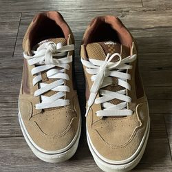 Vans low-top skate shoes.