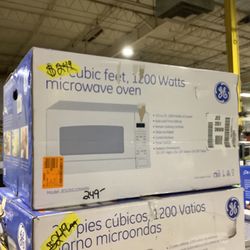 GE 2.0 cu. ft. Countertop Microwave in White