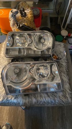 2008 Chrysler 300c headlights