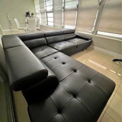 Sectional Sofa ***** SECCIONAL A ESTRENAR 
