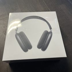 Apple - AirPods Max - Space Gray for Sale in Garden Grove, CA