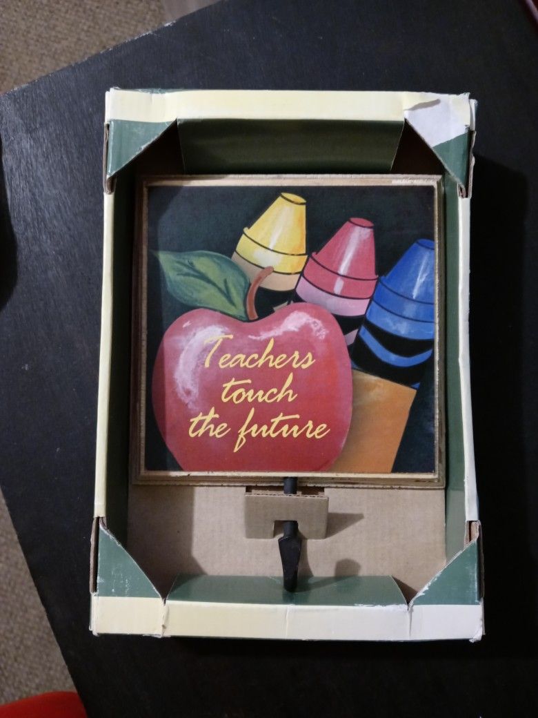 Teach Me Decorative Wooden Hook 