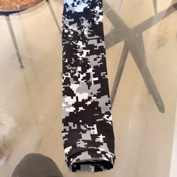 Baseball arm sleeve size y5