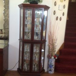 Curio and Precious Moments 