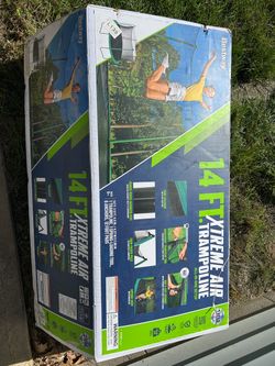 14ft Trampoline w/bonus tent cover