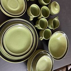 Dinnerware 