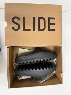 Black Yeezy Slides