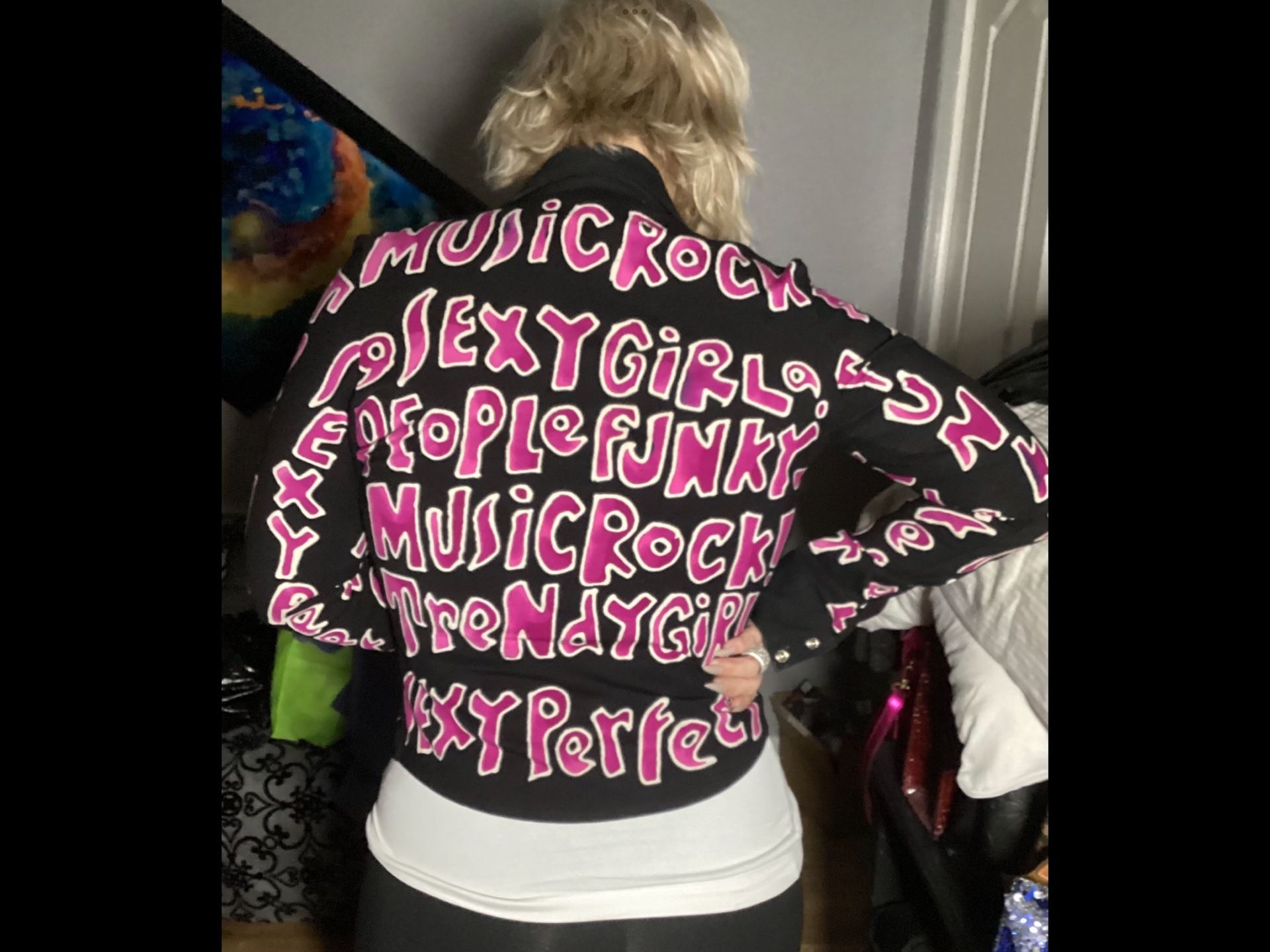 Naomi Cotton “ROCK” Blouse- Size M/L. - and Hot Pink Metallic Purse