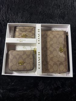 Coach Set