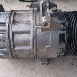 AC Compressor Nissan Rouge