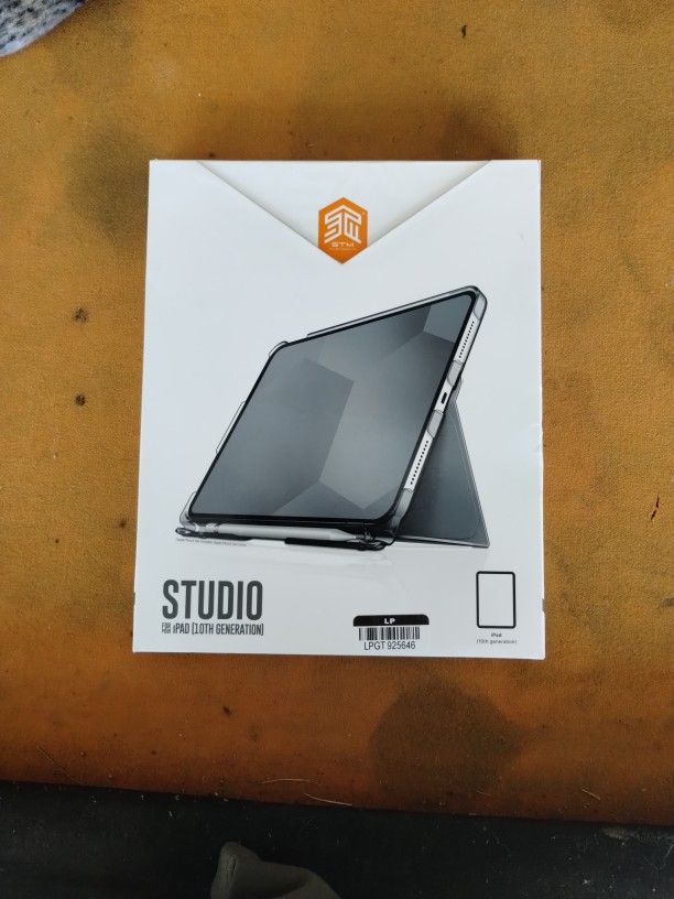 Studio Case For IPads (10th Generation)