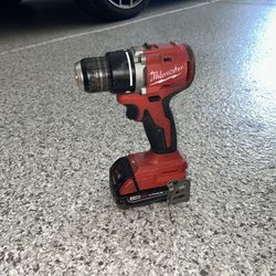 Milwaukee 18v Drill With Red Lithium Battery!