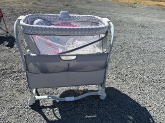 Baby bassinet bed