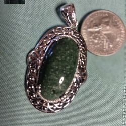 $30 OFF!!! *UNIQUE *CINCH-TIGHT BALE* GORGEOUS GREEN *BLOODSTONE* SILVER, SECURE UNDERCARRIAGE. MEASUREMENTS AND DETAILS BELOW.👇