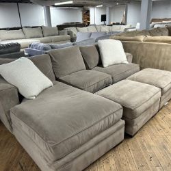 Delivery Available Macy’s gray two piece sectional sofa couch w ottomans